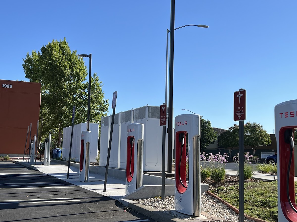 Tesla Supercharger